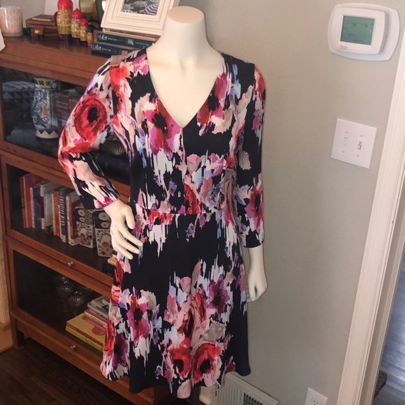 kate spade Dresses & Skirts - Kate Spade floral dress NWOT!